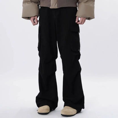 Men’s Wide-Leg Cargo Pants